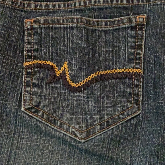 Jeans - Picture 2 of 3